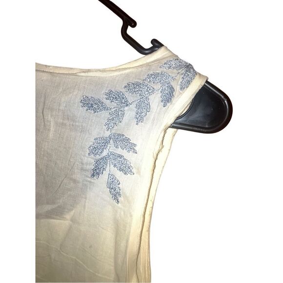 386. Project Alabama by Anthropologie embroidered leaf top - Picture 4 of 5
